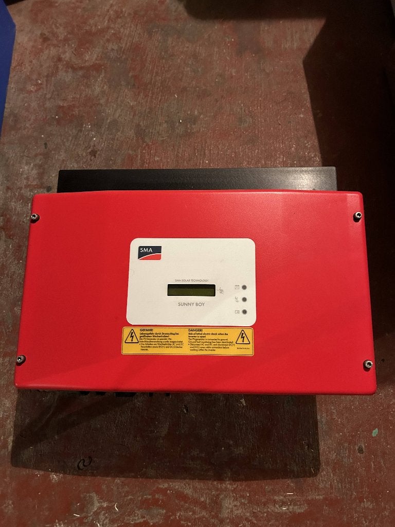 Onduleur SMA Sunny Boy 2500 W, Enlèvement, Comme neuf, Autres types, 200 watts-crêtes ou plus