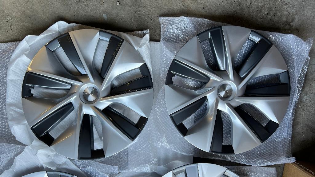 Tesla Model Y wiel covers 4 stuks, Autos, Tesla, Particulier, Model Y, Électrique