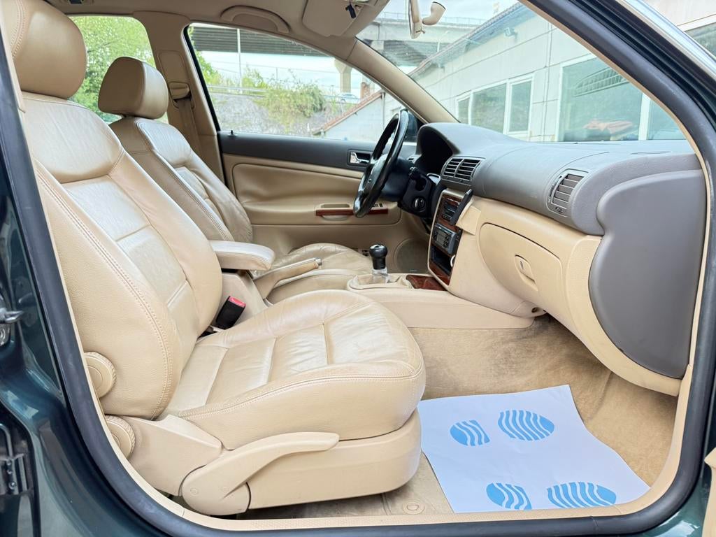 👍Vw Passat🔥1.9 Tdi 130Ch💪6Vit, leer, airco, VOLLEDIG 👌, Auto's, Volkswagen, Voorwielaandrijving, Beige, 4 cilinders, Parkeersensor