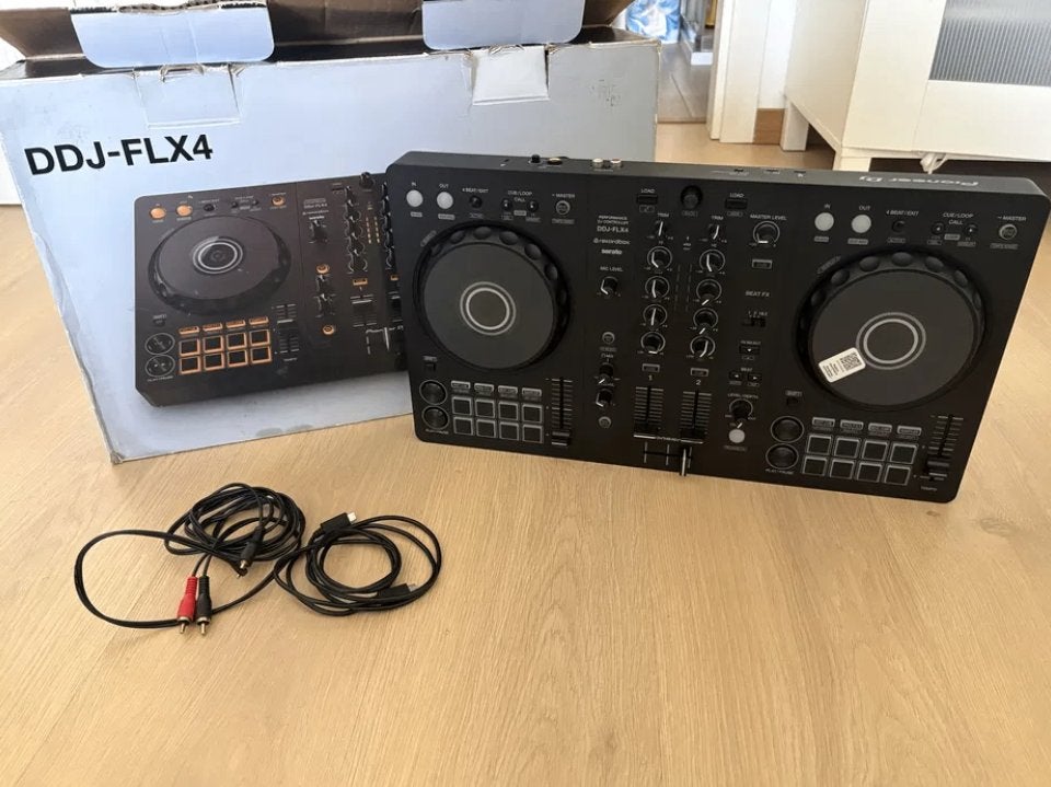 Nieuwe en ongebruikte Pioneer DJ DDJ-FLX4 2026, Muziek en Instrumenten, Dj-sets en Draaitafels, Ophalen of Verzenden, Nieuw, Dj-set