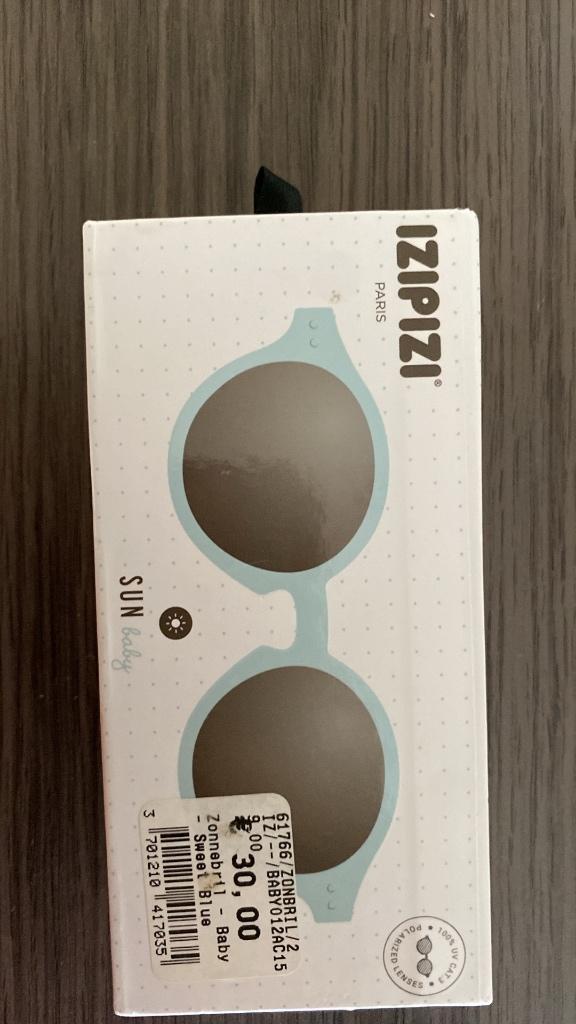 Izipizi zonnebril blauw baby 0-12m, Kinderen en Baby's, Babymode-accessoires, Ophalen, Nieuw