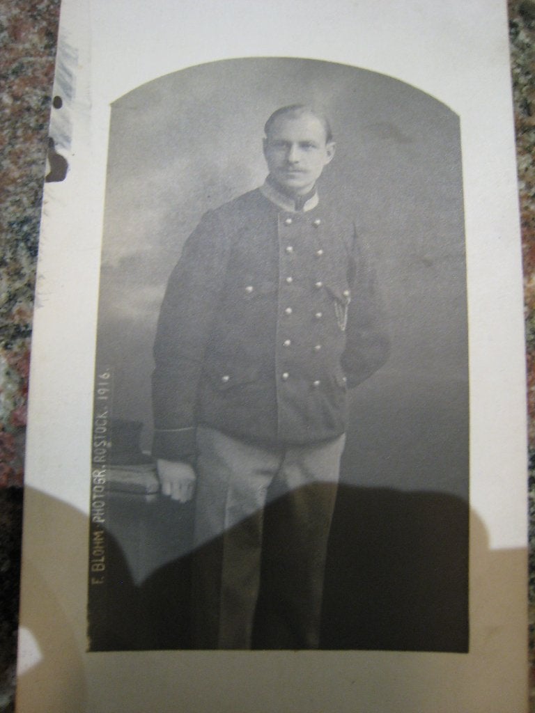 1 W Oorlog Postkaart krijgsgevangene kamp Gustrow Duitsland, Verzenden, Landmacht, Foto of Poster