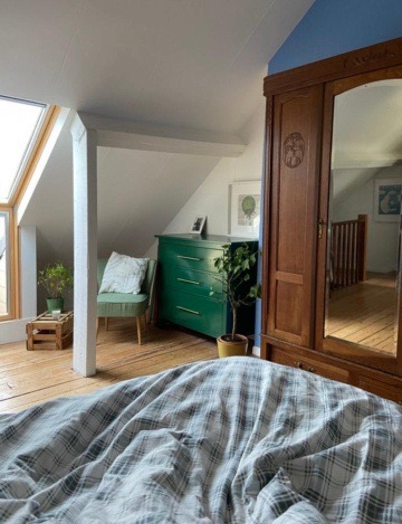 Wooden Vintage Wardrobe with Mirror, Maison & Meubles, Armoires | Dressoirs, Enlèvement, Utilisé, Vintage, Wood, Avec tiroir(s)