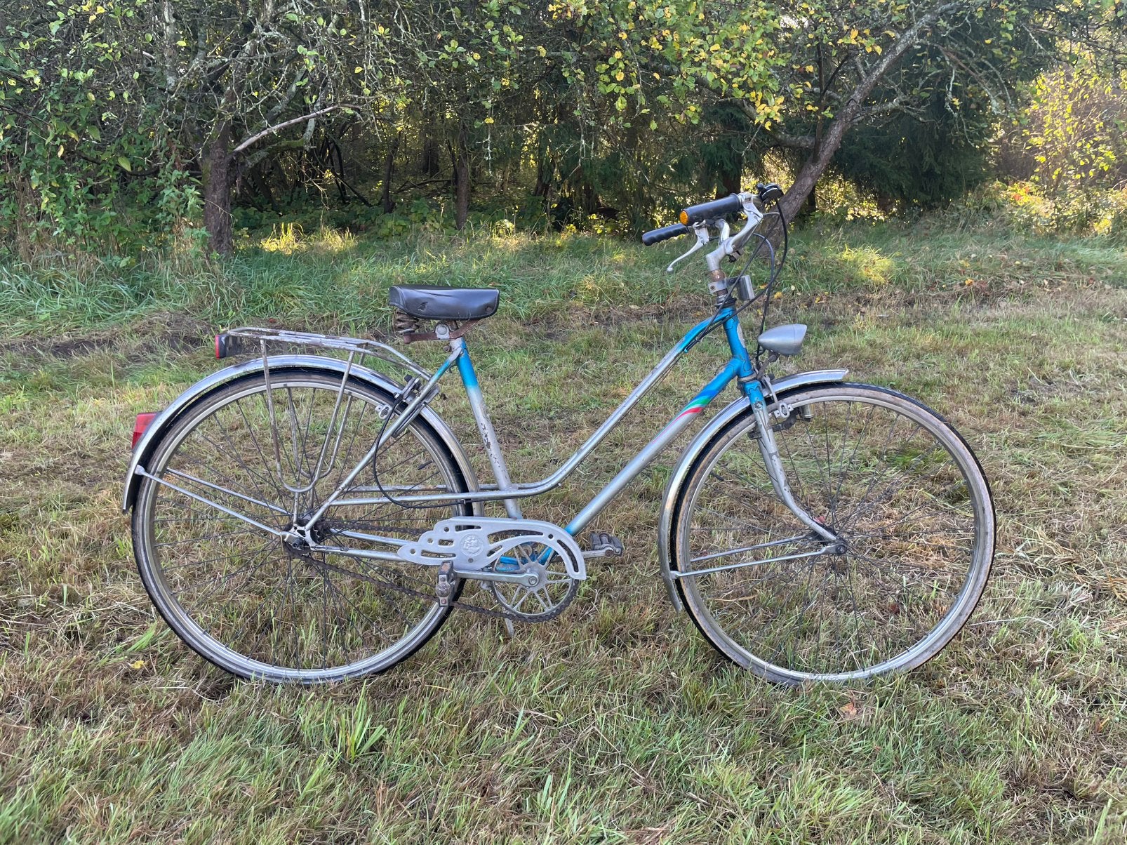 Damesfiets 28” merk Super Julia, Fietsen en Brommers, Ophalen, Gebruikt, Versnellingen