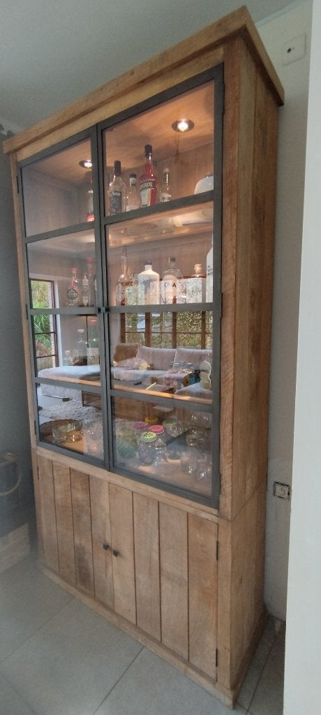 Grote vitrine kast in landelijke stijl, Enlèvement, Comme neuf, Landelijke stijl, Avec tablette(s)