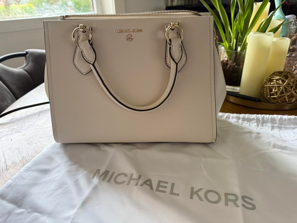 Micheal kors handtas, Handtassen en Accessoires, Tassen | Damestassen, Ophalen, Zo goed als nieuw, Wit, Handtas