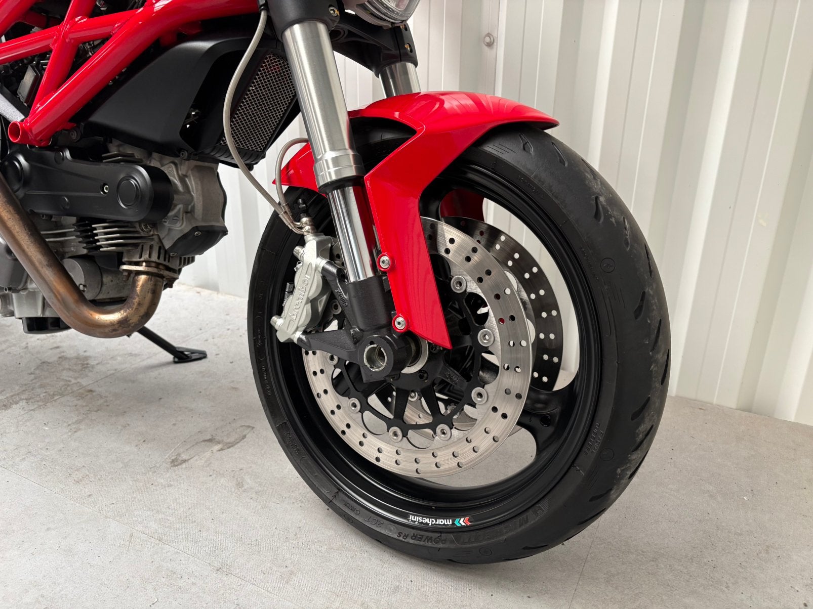 DUCATI MONSTER 696, Bedrijf