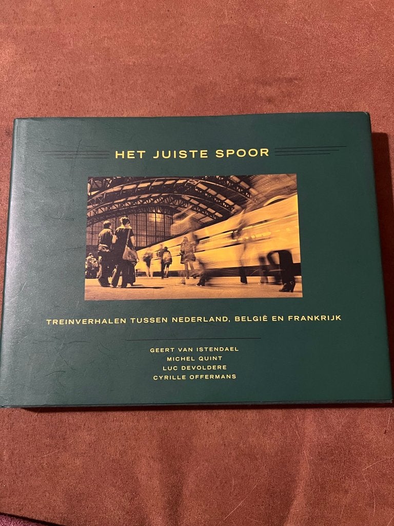 Het Juiste spoor, treinverhalen tussen Nederland, België en, Livres, Enlèvement ou Envoi, Comme neuf, Train