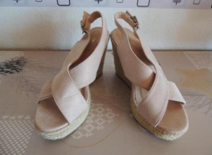 Chaussures - Pointure 39 - Sandales Rose clair, Vêtements | Femmes, Enlèvement, Rose