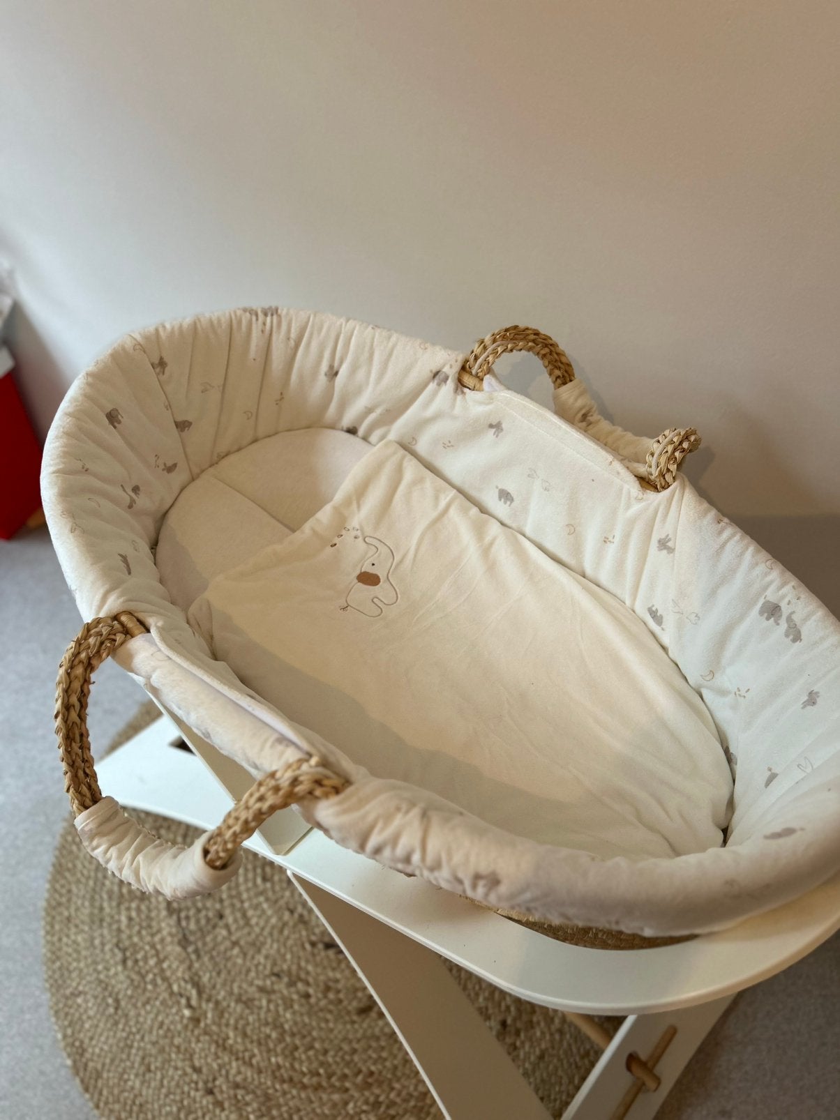 Couffin noukie ‘s avec support, Enfants & Bébés, Enlèvement ou Envoi, Comme neuf