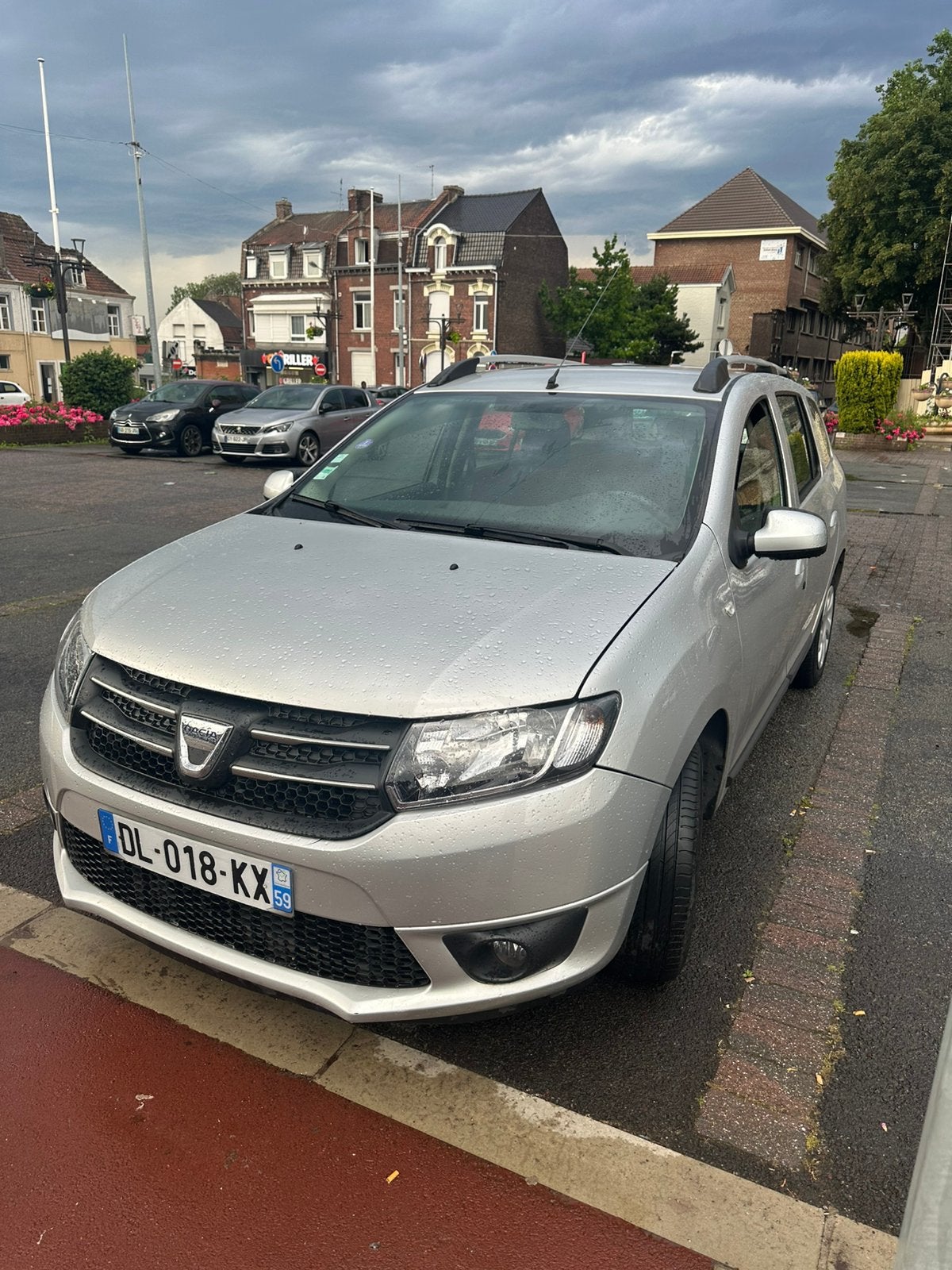 Dacia Logan 10/2014 gris 0,9 tce 140mkm, Autos, Dacia, Logan, ABS, Airbags, Air conditionné, Ordinateur de bord, Verrouillage central