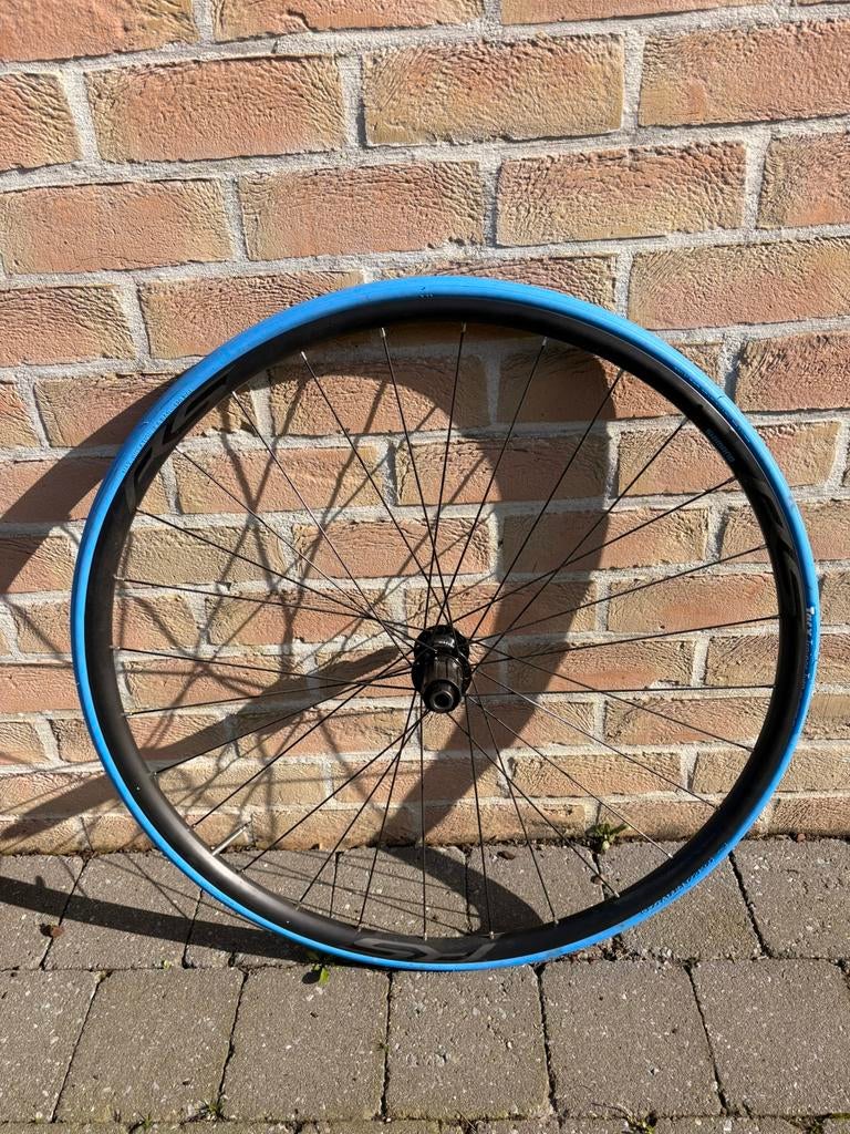 Trainingswiel + band, Fietsen en Brommers, Ophalen of Verzenden, Zo goed als nieuw, Band