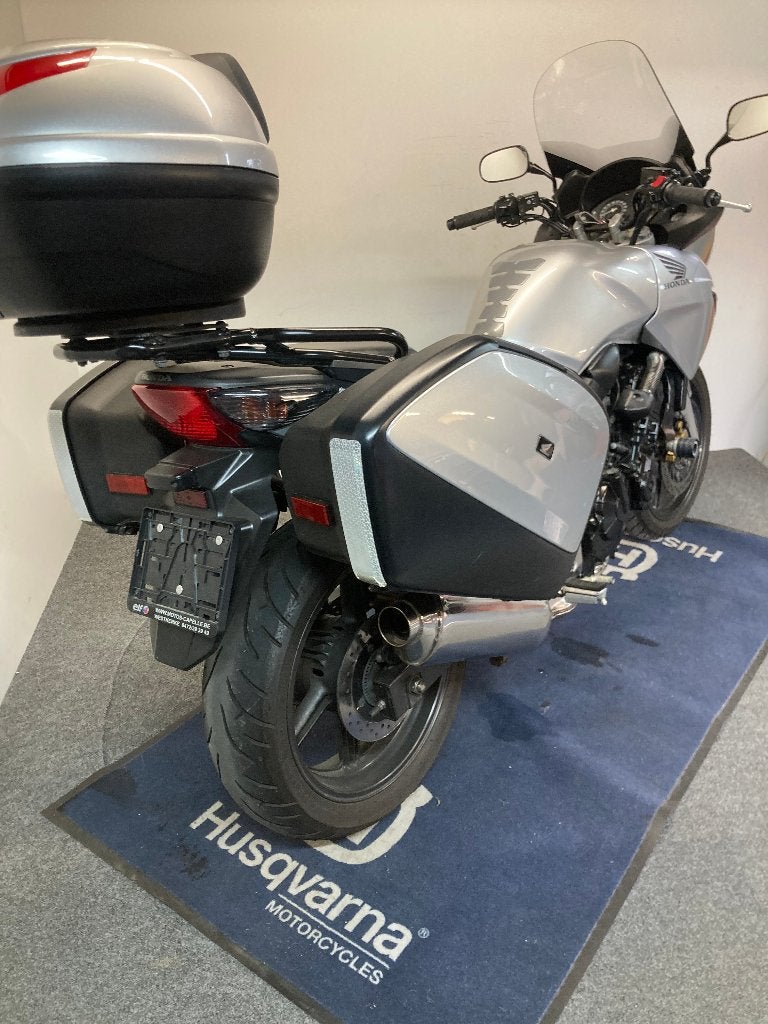 Honda CBF 600 MY'06 ref. LS 3407, Occasion, 4 cilinders, Motorrijbewijs A, Bedrijf