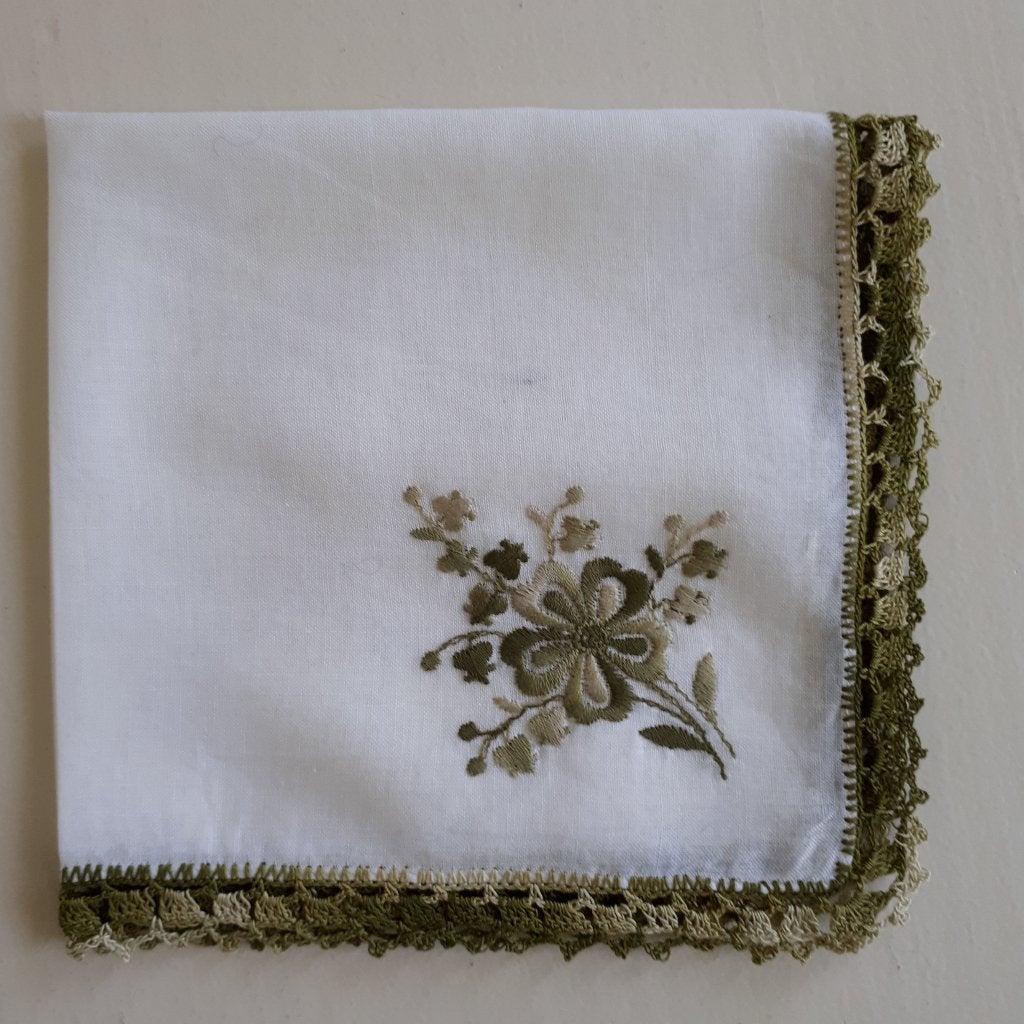 vintage zakdoekje met broderie, Ophalen
