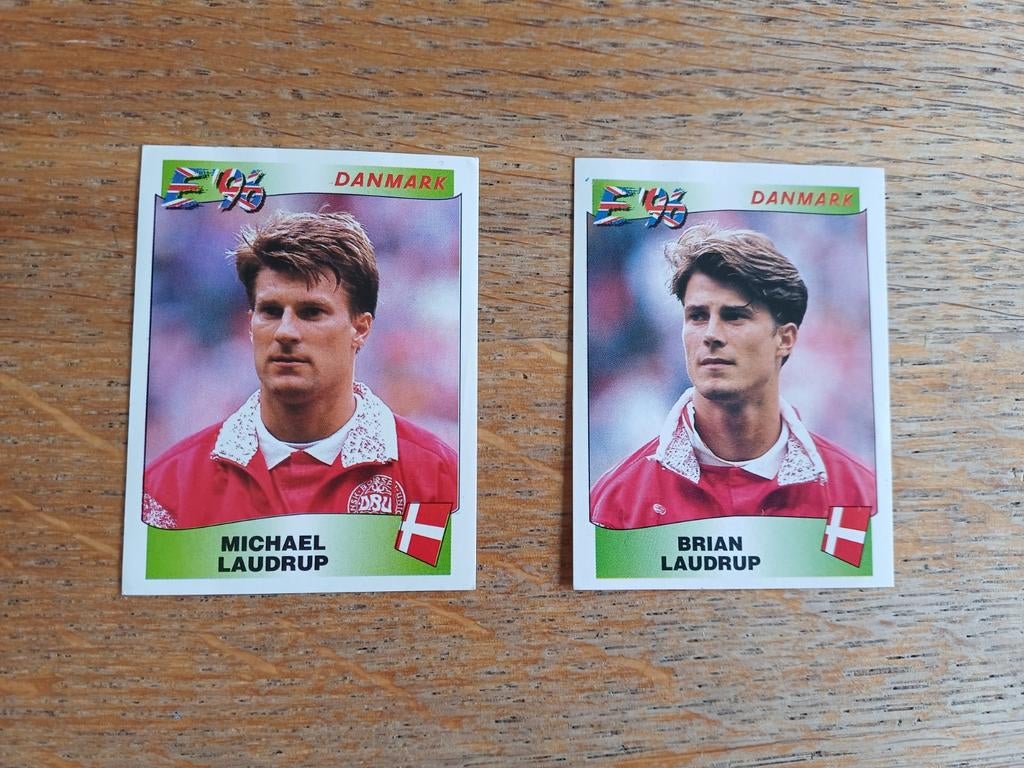 Panini Euro 96 gebroeders Laudrup (red back), Envoi