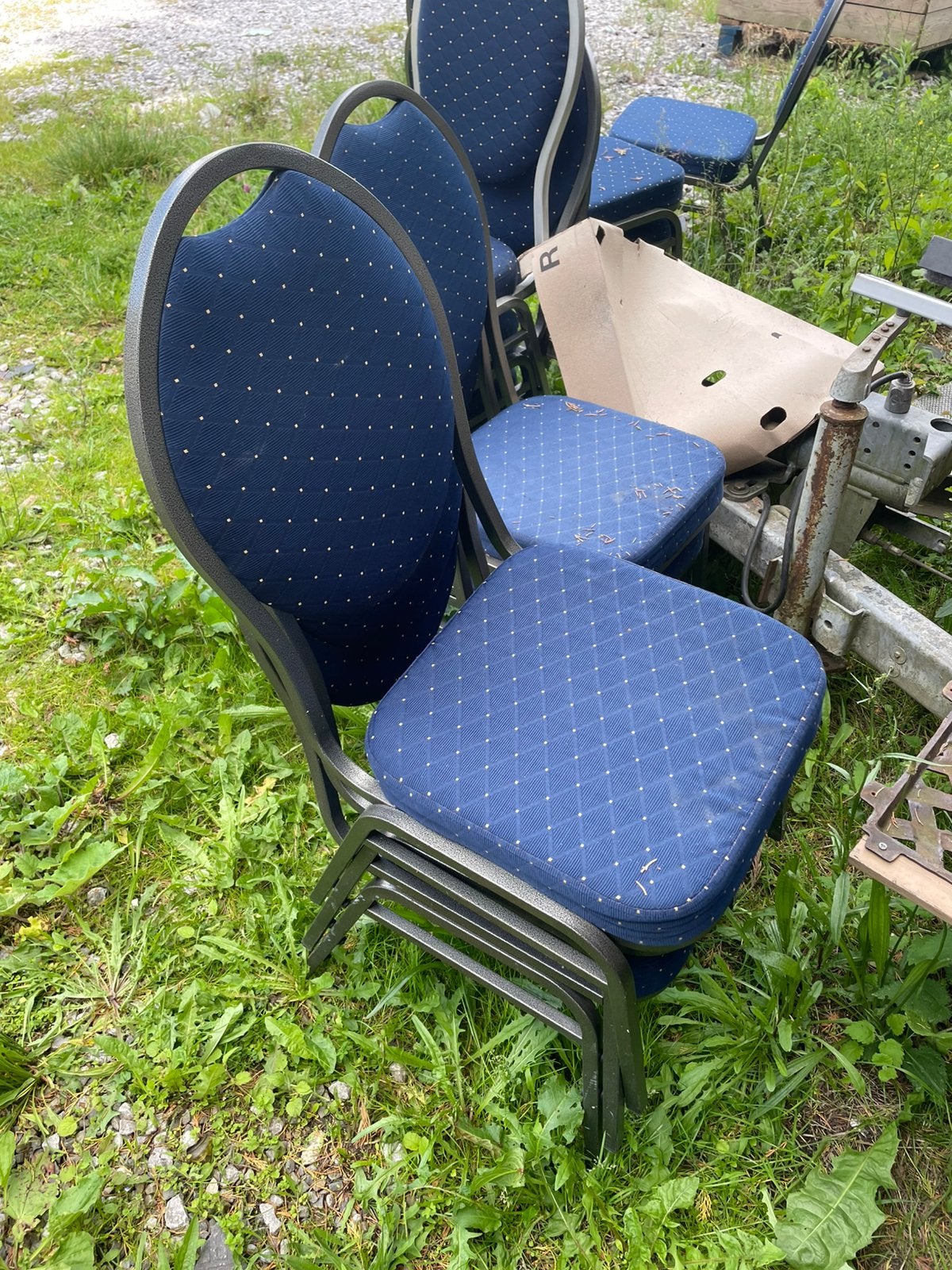 Chaises, Enlèvement, Utilisé
