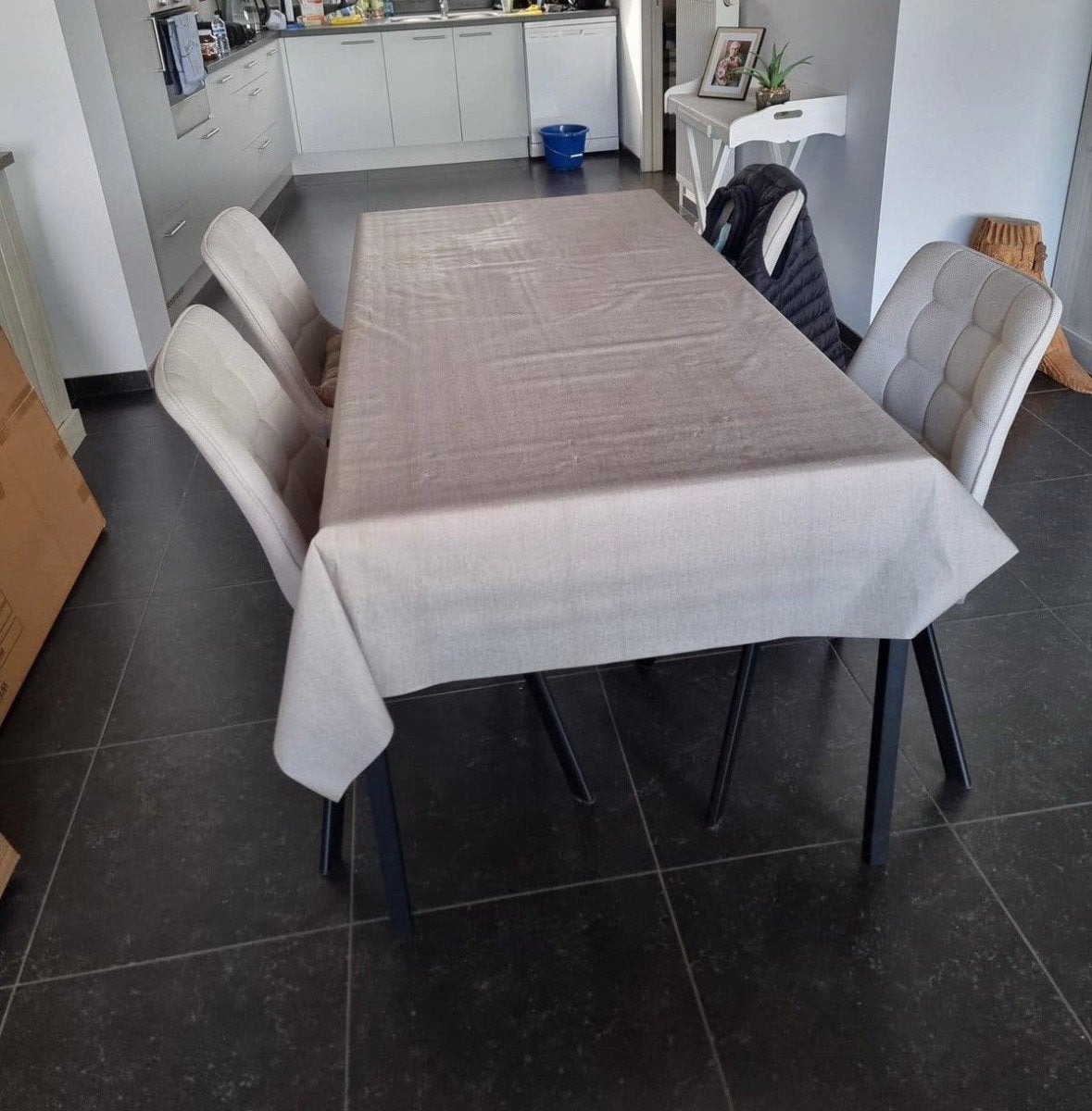 Tafel zonder stoelen, Ophalen, Zo goed als nieuw