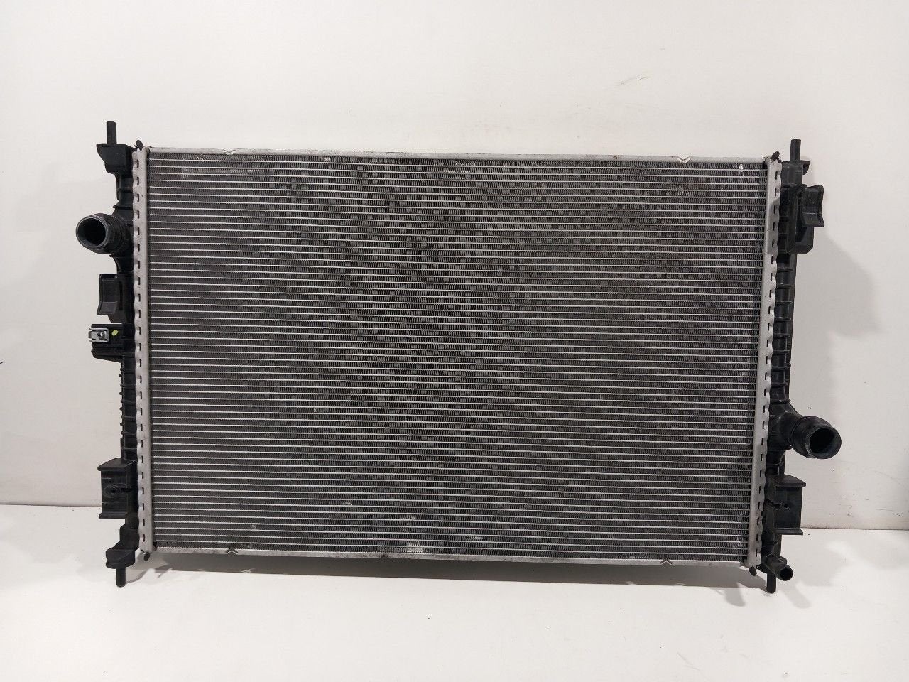 Radiateur Opel Grandland, Onderdelen@venauto.nl, Van der Ven Autorecycling B.V., Gebruikt, Ettenseweg 76, 4706 PB Roosendaal, The Netherlands