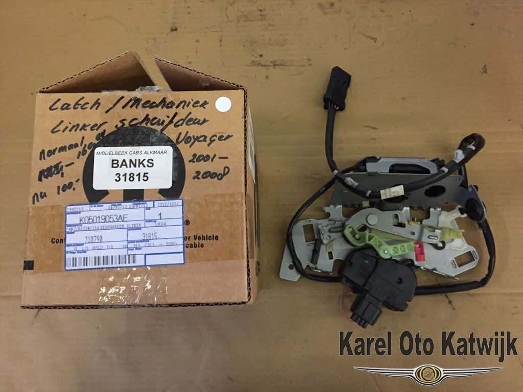 Mechaniek/ Latch schuifdeur links Chrysler Voyager 2001-2008, -, Nieuw, Ophalen of Verzenden, -