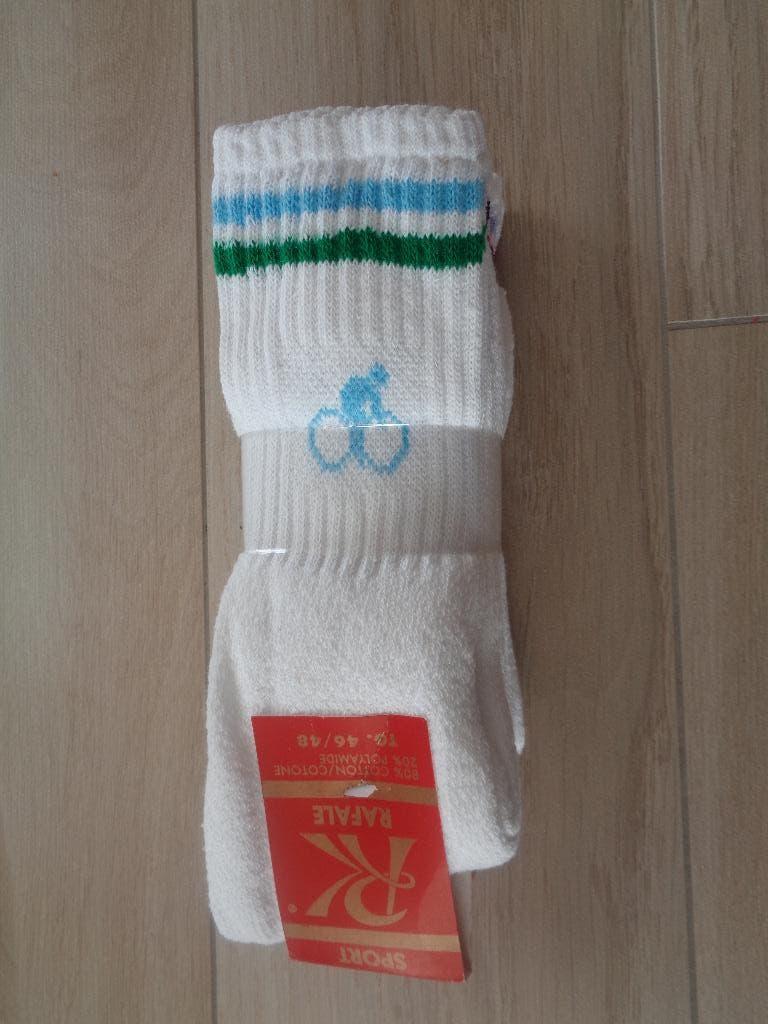 8 paires  chaussettes de sport taille 45 et taille 46, Vêtements | Hommes, Chaussettes & Bas, Enlèvement ou Envoi, Neuf, Taille 43 à 46
