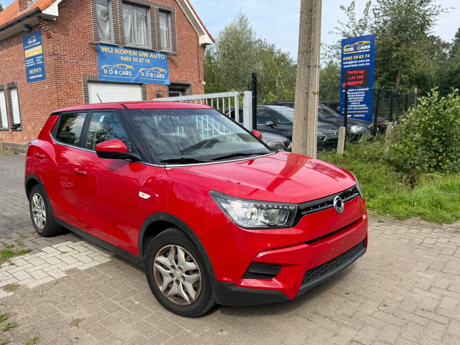 Ssangyoung Tivoli 1.6i* benzine Euro6b rijd goed, Auto's, Euro 6, Handgeschakeld, Rood, Tivoli