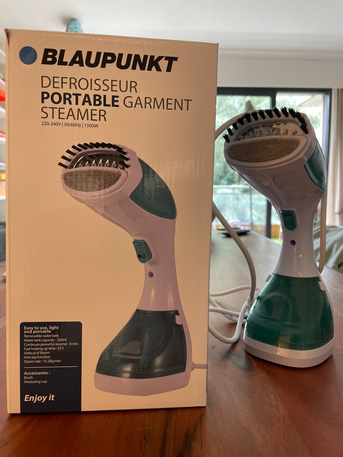 Defroisseur portable, Electroménager, Vapeurs, Enlèvement, Utilisé, Défroisseur