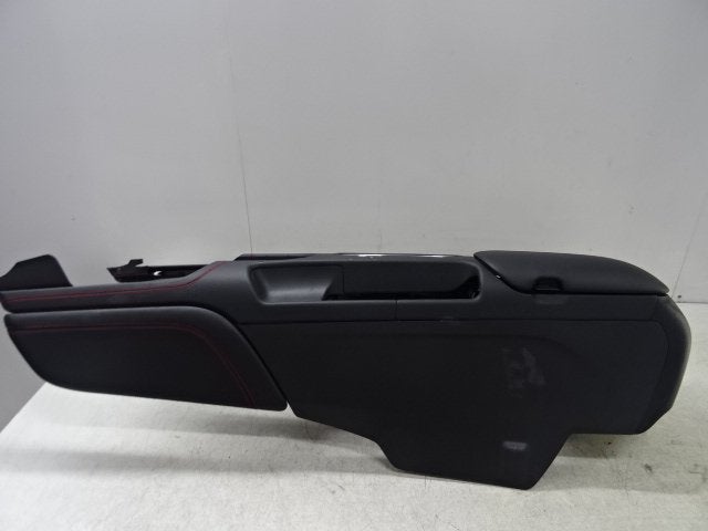 MIDDENCONSOLE Ford USA Mustang VI Fastback (01-2014/04-2023), Auto-onderdelen, Interieur en Bekleding, Gebruikt, Amerikaanse onderdelen