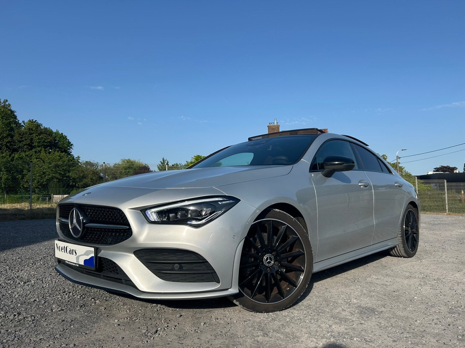 Mercedes CLA200 / FULL OPTION/ AMG PACK - Pano - LED, 120 kW, Bedrijf, 5 zetels, Zilver of Grijs