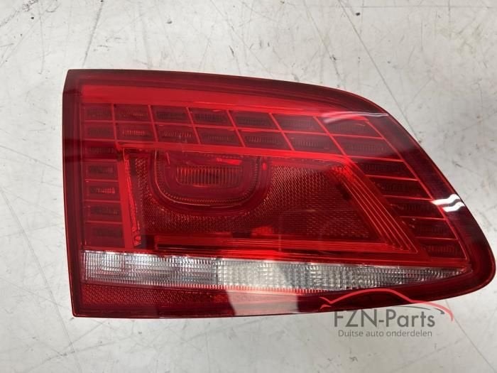 VW Passat B7 Achterlicht achterklep Links, Enlèvement ou Envoi, Utilisé