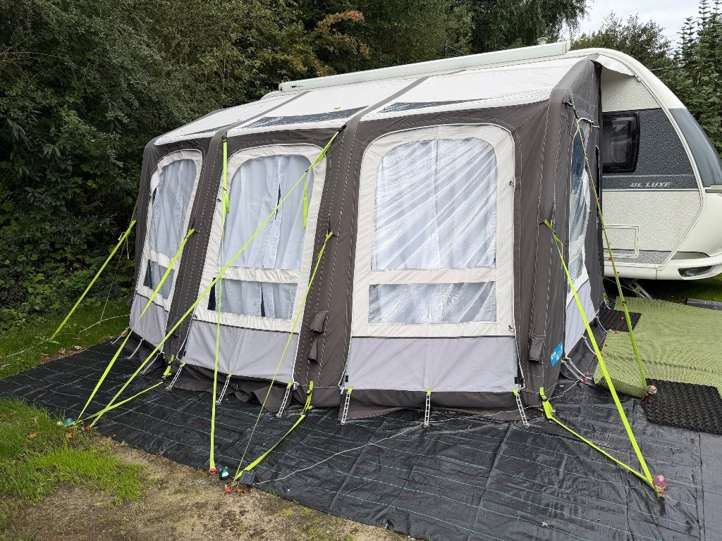 Kampa Ace AIR 400 PRO + opblaasbare bodem + mat, Ophalen, Gebruikt