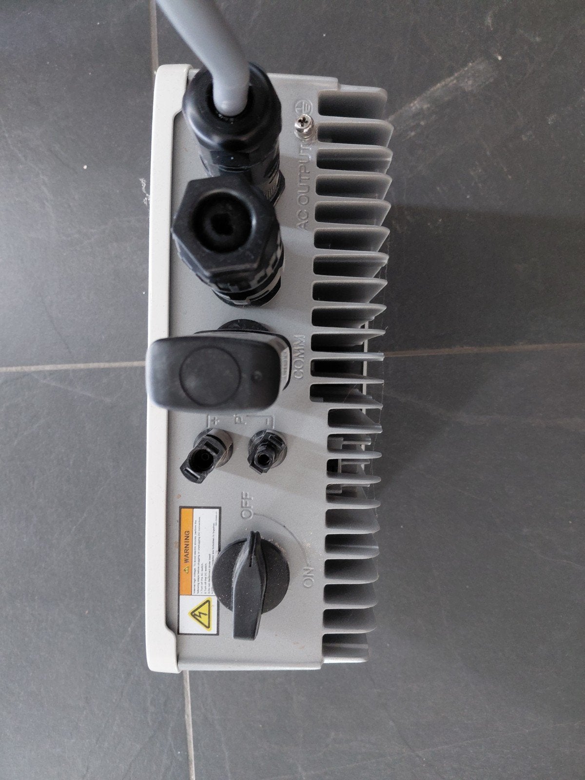 Omvormer goodwe 2000watt, Doe-het-zelf en Bouw, Zonnepanelen en Toebehoren, Ophalen