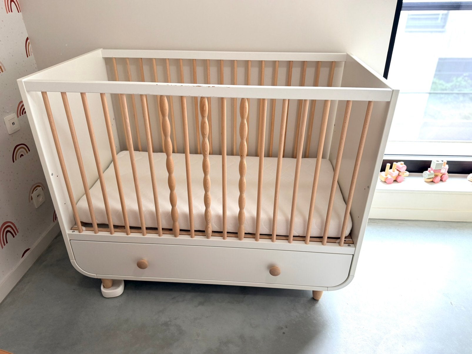IKEA MYLLRA Babykamer – Bedje met lade + Commode, Kinderen en Baby's, Ophalen, Gebruikt