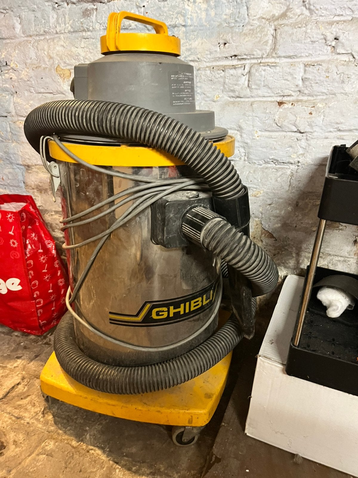 Aspirateur professionnel Ghibli, Enlèvement, Comme neuf