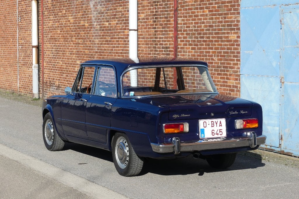 Alfa Romeo Giulia 1600, foto 3