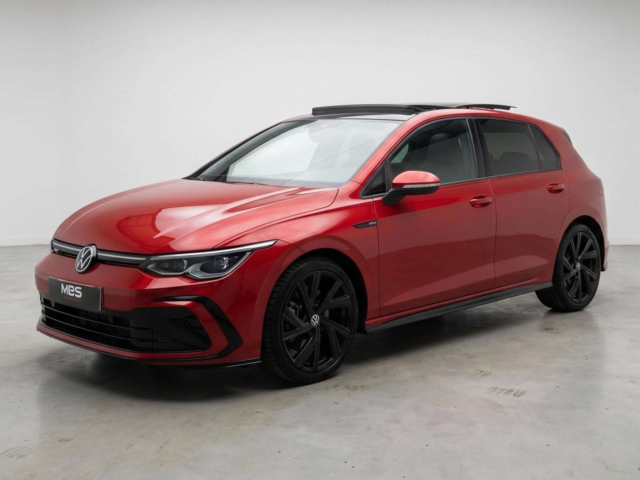 Volkswagen Golf *1.5 eTSI* R-LINE * TVAC* TOIT PANO* CAMERA*, Rouge, Achat, Entreprise, Alcantara