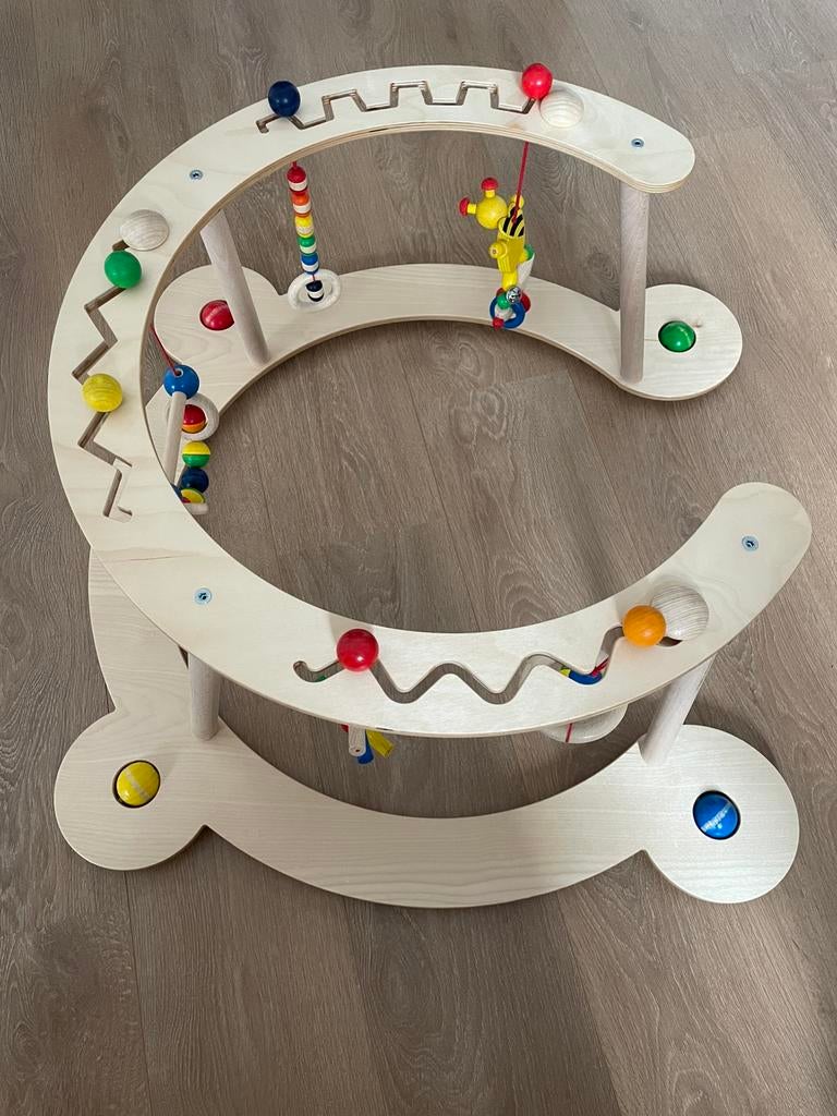 Arche et trotteur, Enfants & Bébés, Enlèvement, Comme neuf