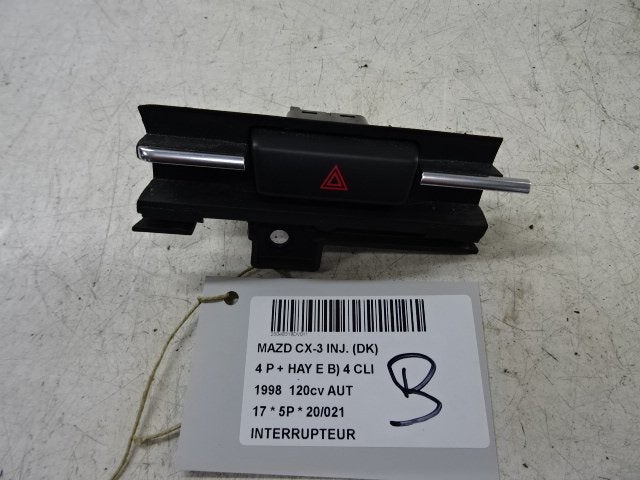 SCHAKELAAR Mazda CX-3 (DJ / DK) (DAGA664H0), Hitdorfer Straße 73
51371  Leverkusen, DE, Gebruikt, Mazda, Info@mazda.de