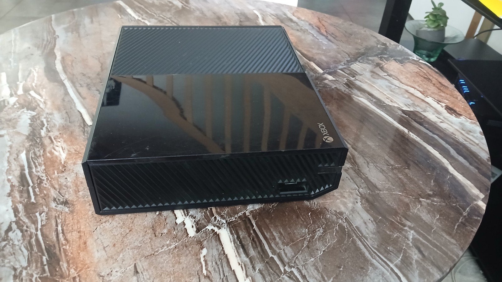Xbox One inclusief EA Sports FC 25 (cd) + Games – Moet snel, Games en Spelcomputers, Ophalen of Verzenden, Gebruikt