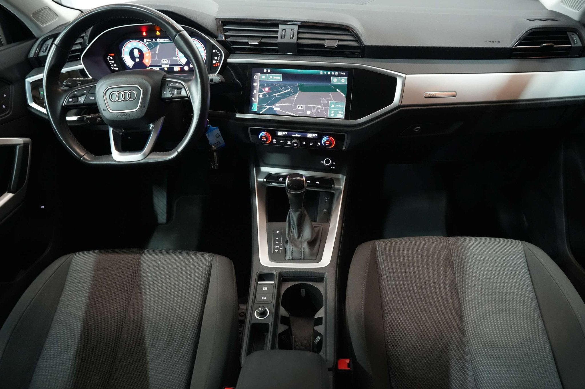 Audi Q3 35 TFSI Automaat Benzine LED Garantie, Autos, Audi, Achat, Entreprise, Cruise Control, 5 portes