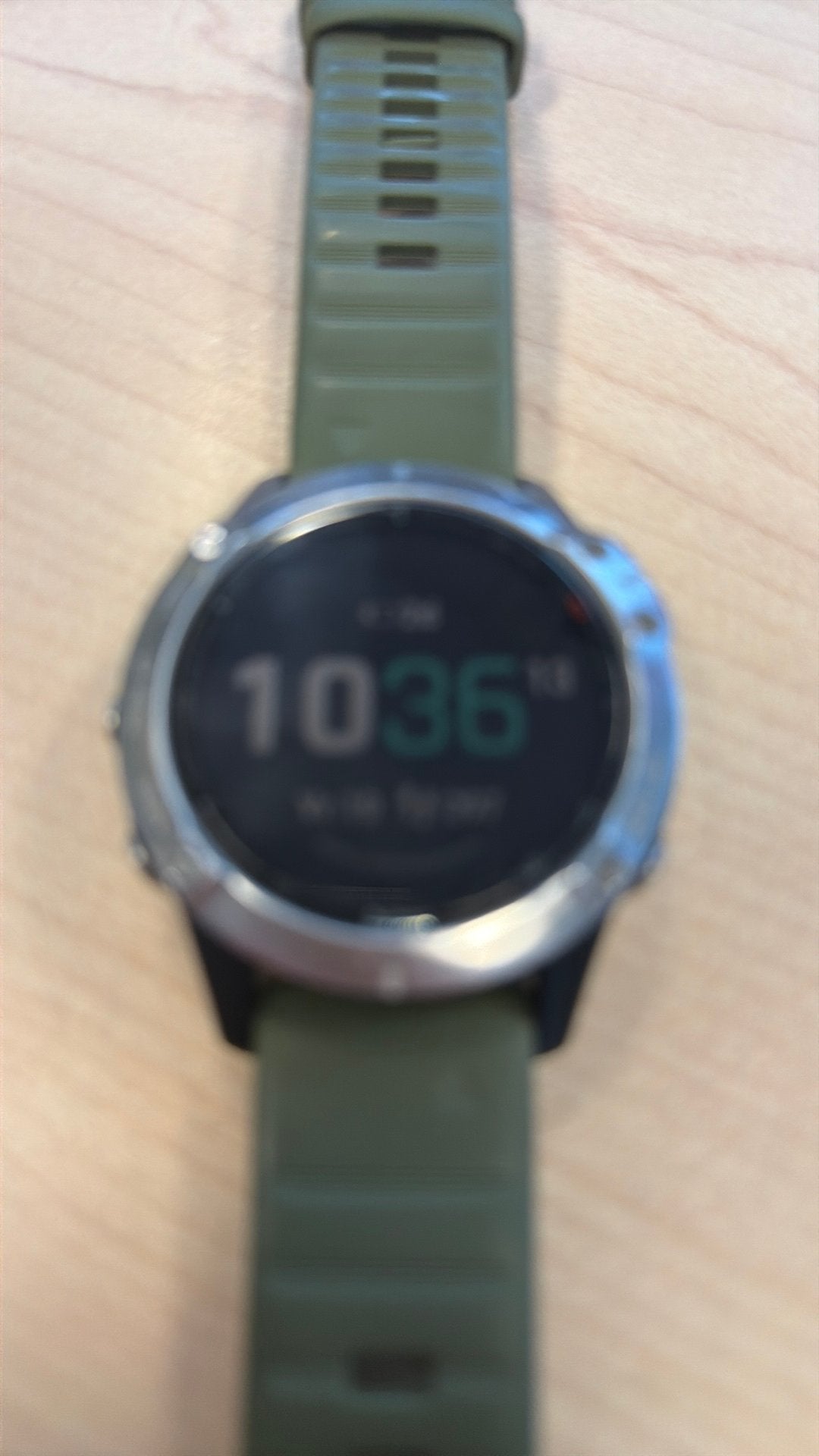 Garmin fēnix 6 (47mm) – Zilver/Olijfgroen, Handtassen en Accessoires, Sporthorloges, Gebruikt, Zilver, Conditie, Waterdicht, Ophalen of Verzenden