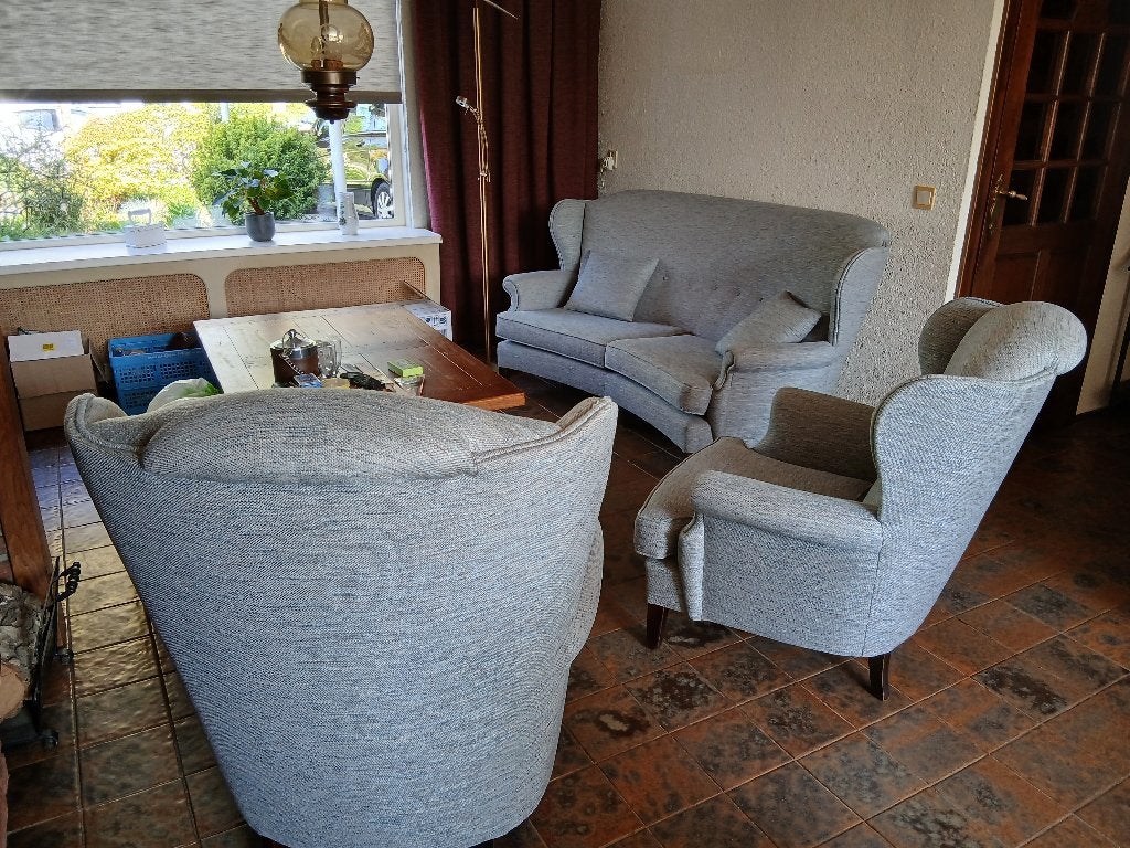 Zithoek bank met fauteuils, Enlèvement