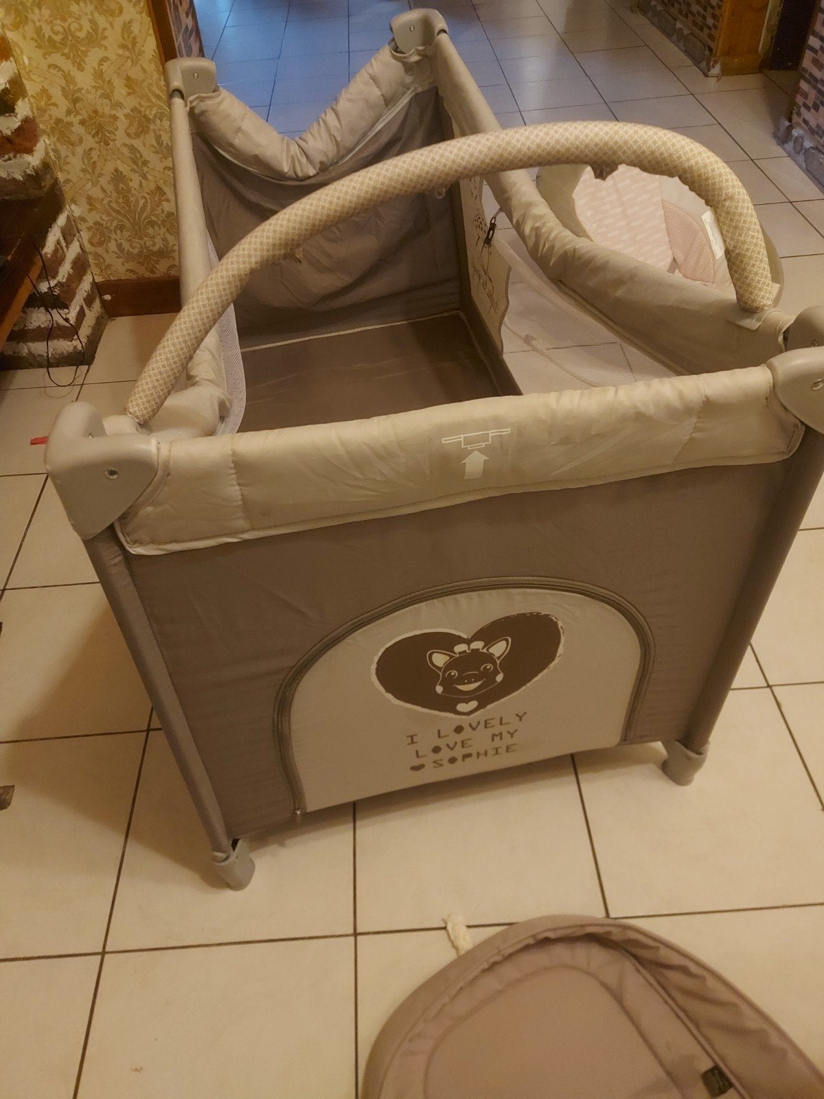lit emporté pour bébé et enfant à Bressoux Liège, Enlèvement, Lit