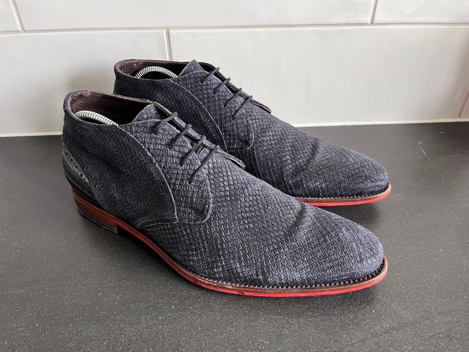 Floris van Bommel herenschoenen maat 9 / 43, Vêtements | Hommes, Chaussures, Enlèvement ou Envoi, Chaussures à lacets, Comme neuf