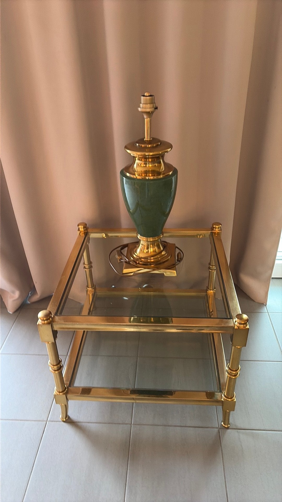 Table carrée en cuivre et verre, Enlèvement, Comme neuf, Carré, Verre