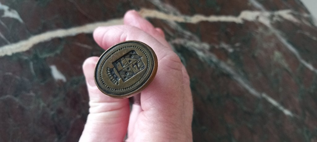 Grafzegel uit het einde van de 18e of 19e eeuw, Ophalen
