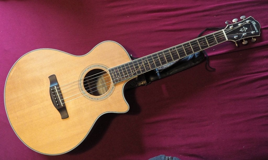 Ibanez AE205jr Electro Acoustic guitar, Ophalen of Verzenden, Gebruikt, Western- of Steelstringgitaar, Met koffer