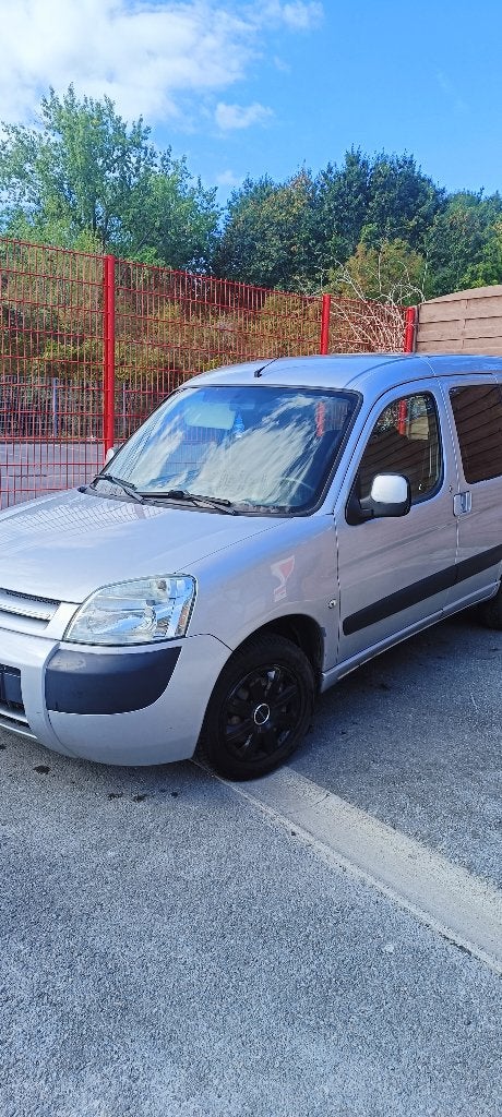Citroen Berlingo, Autos, Citroën, Argent ou Gris, 140 g/km, Boîte manuelle, 5 portes