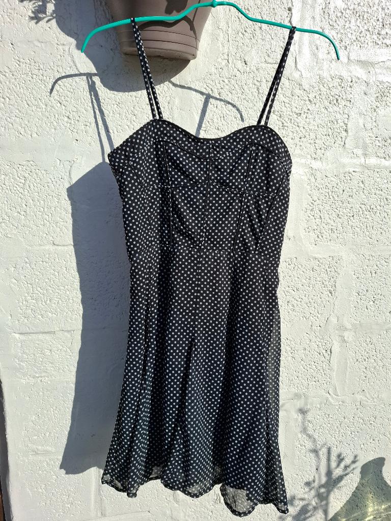 Robe noire à pois blanc, Kleding | Dames, Jurken, Zwart, Nieuw, Peaofblrd, Boven de knie