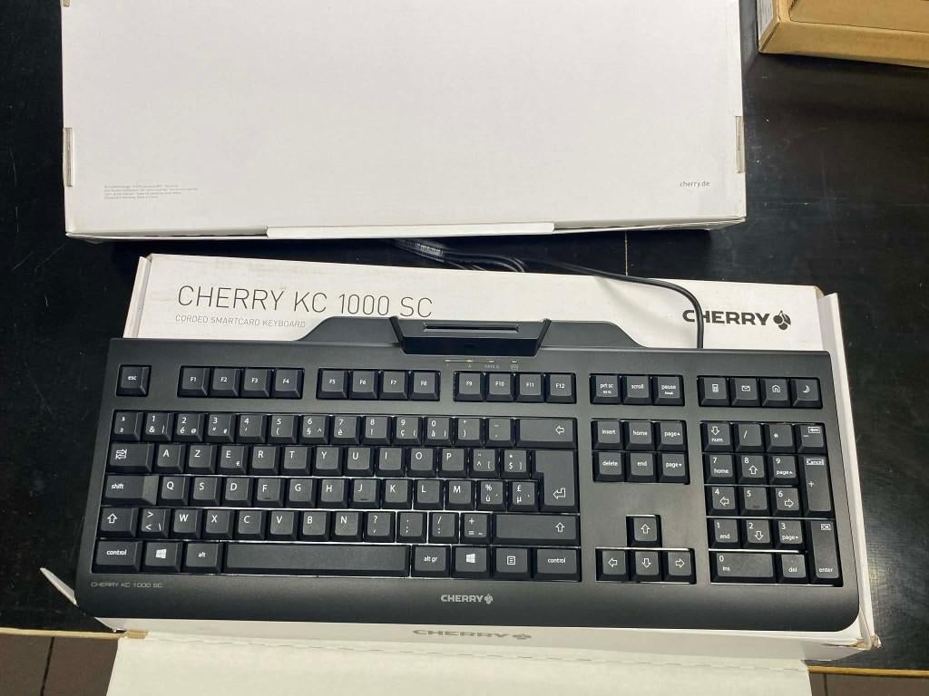 Set van 9 bekabelde toetsenborden Cherry, Lenovo en Speechi, Computers en Software, Toetsenborden, Ophalen, Azerty, Nieuw, Cherry