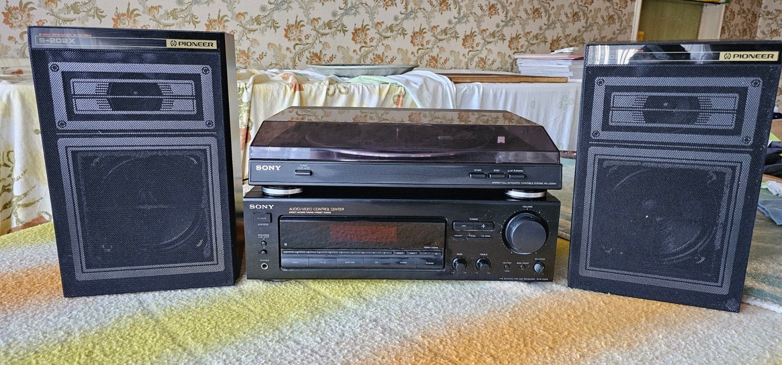 Hifi set van Sony en pioneer boxen., Ophalen